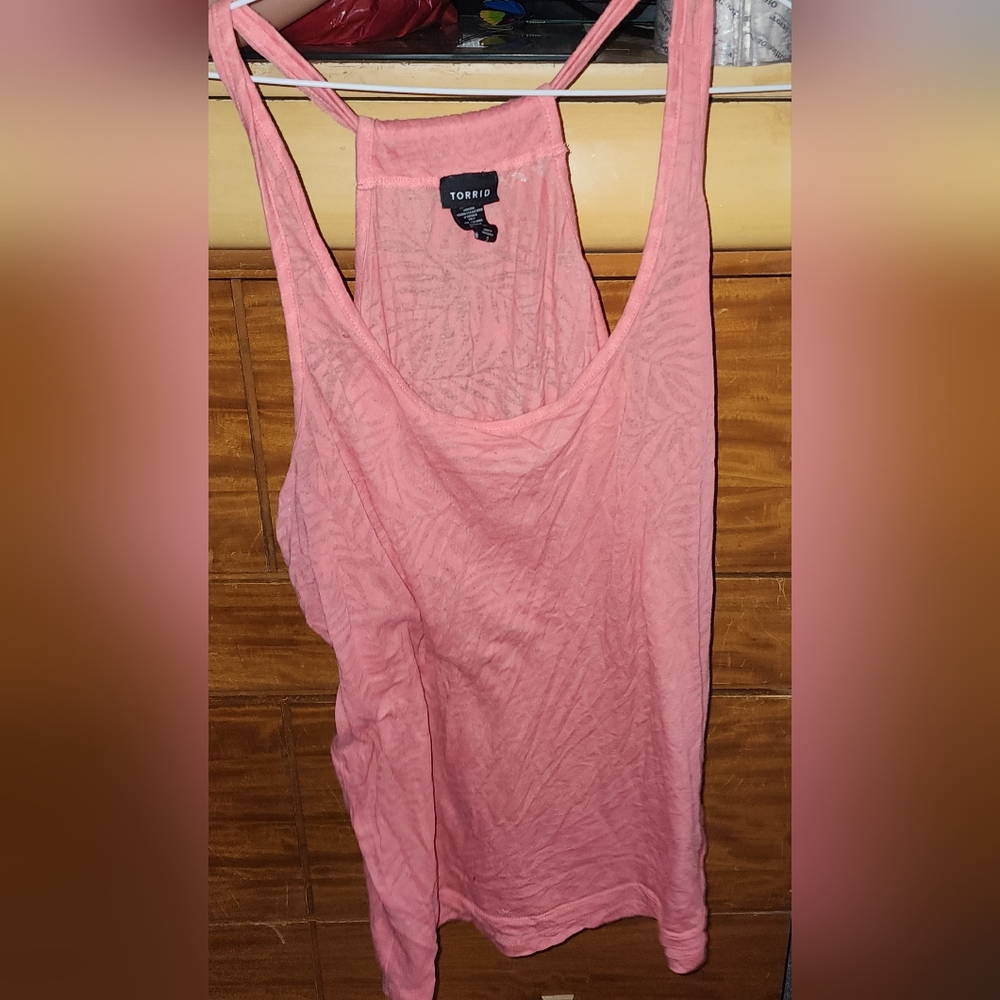 Torrid pink tank top